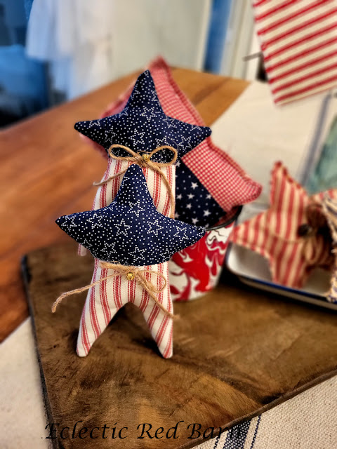 Memorial Day Cenretpiece. Share NOW. #memorialday #eclecticredbarn #holidaydecor #flags #stars
